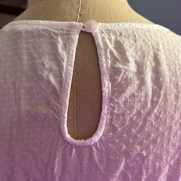 Light weight flowy white blouse - Picture 3 of 3